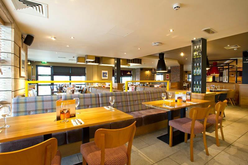 Premier Inn Stirling City Centre 외부 사진