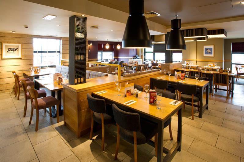 Premier Inn Stirling City Centre 외부 사진