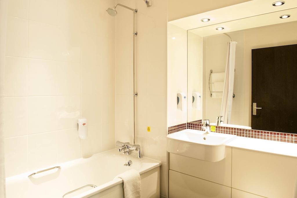 Premier Inn Stirling City Centre 객실 사진