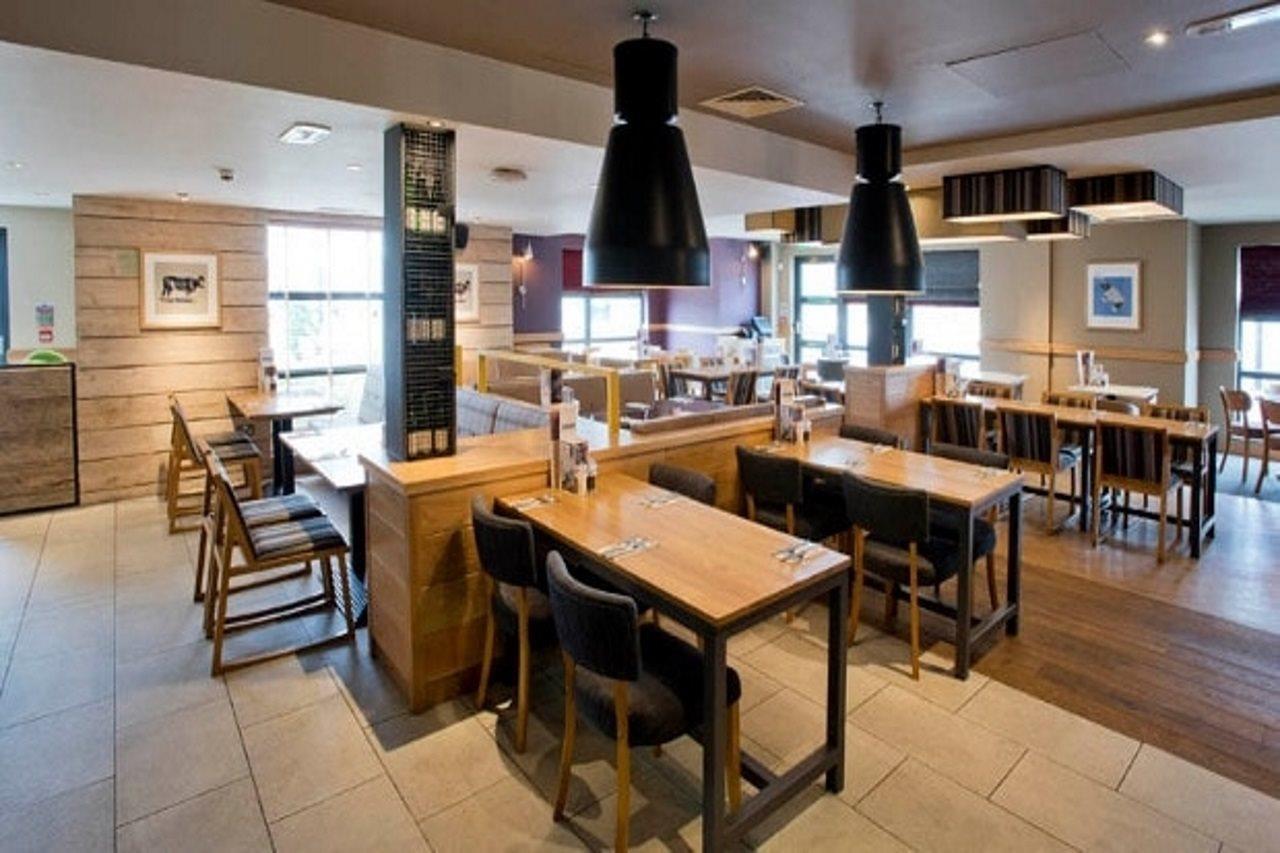 Premier Inn Stirling City Centre 외부 사진